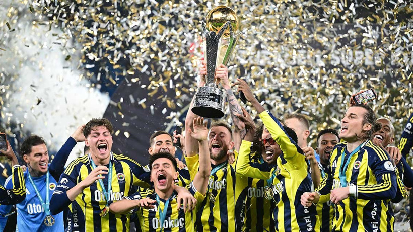 Fenerbahçe'den Galatasaray'a gönderi bombardımanı