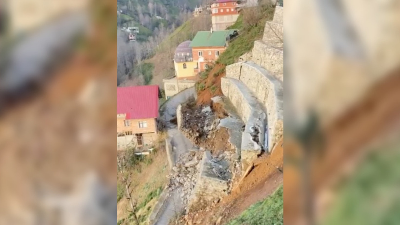 Ardeşen’de heyelan: İstinat duvarı çöktü