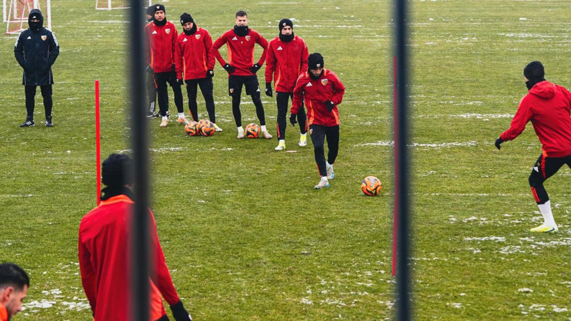 Galatasaray maçına saatler kala yollar ayrıldı: 130 gün sonra haber geldi