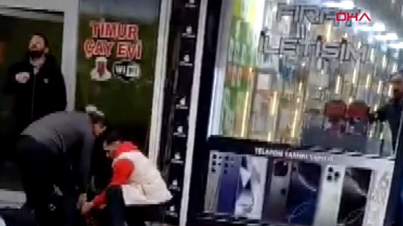 Ağrı'da üzerine kar kütlesi düşen 1 kişi yaralandı