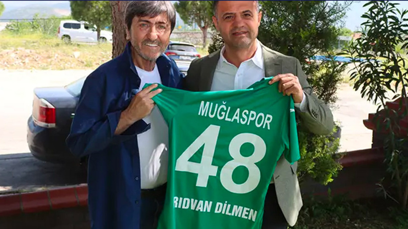 Rıdvan Dilmen'den transfer açıklaması: Bonservis olarak 25 futbol topu istediler