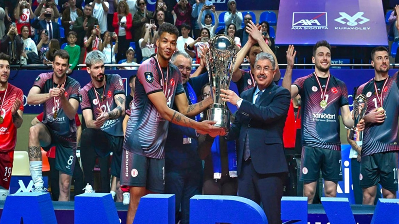 Galatasaray'ı yenip 16 yıl sonra şampiyon oldular