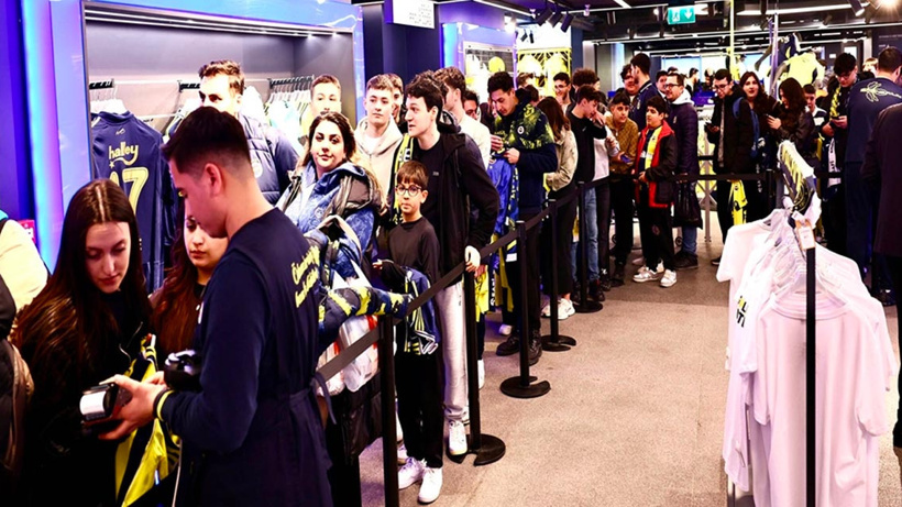 Fenerbahçe'de imza için akın ettiler