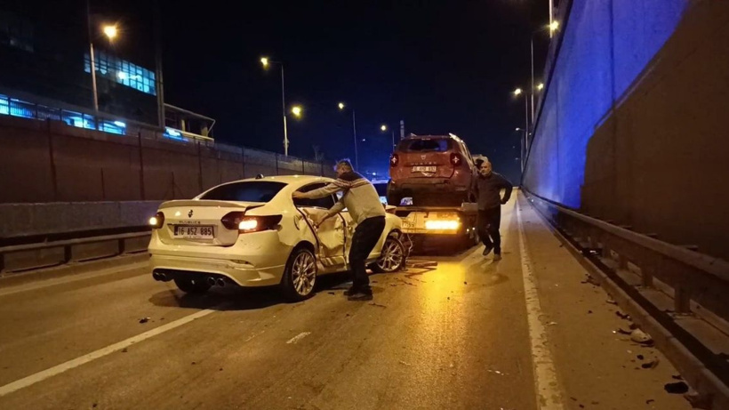 Bursa Ankara Yolu'nda kaza: Yaralanan 6 kişi hastaneye kaldırıldı