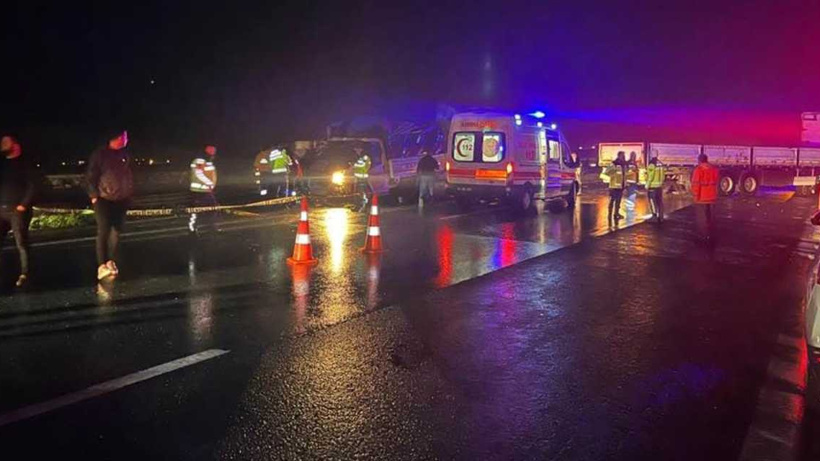 Gece yarısı feci kaza! 1 ölü 1 yaralı