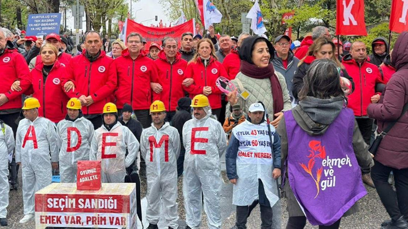 İşçiler 1 Mayıs'ta Kadıköy'de meydanı doldurdu!