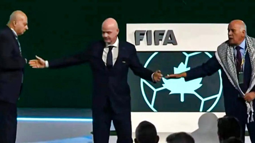 FIFA zirvesinde skandal anlar! İsrail ısrarına Filistinli başkan “Acı çekiyoruz” diyerek kürsüyü terk etti