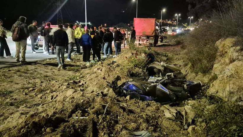 Hafif ticari araçla çarpışan motosikletin sürücüsü hayatını kaybetti