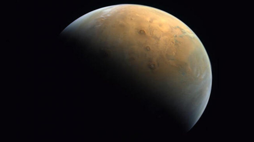 Birleşik Arap Emirlikleri, Mars’tan ilk fotoğrafını paylaştı