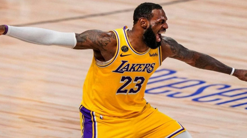 LeBron tarihe geçti