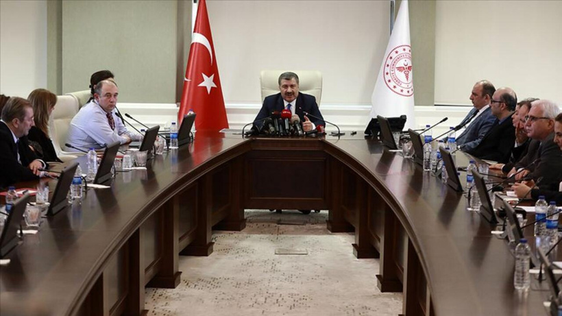CHP'li Engin Altay: Erdoğan 84 milyonun sağlığıyla kumar oynuyor, Bilim Kurulu buna seyirci kalıyor