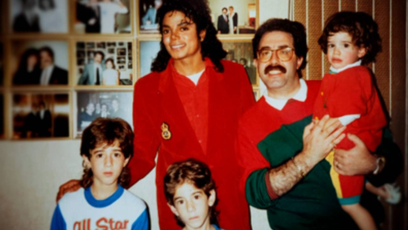 "11 yaşımda başladı..." Michael Jackson’ın ‘gizli ailesi’ konuştu - Resim : 2