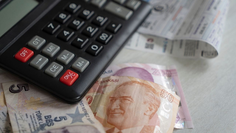 Özgür Erdursun açıkladı: 30 yıllık emekli ikramiyesi bir torunun okul masrafına yetmiyor - Resim : 2