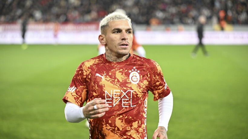 Son Dakika | Galatasaraylı Lucas Torreira'ya yumruklu saldırı - Resim : 1