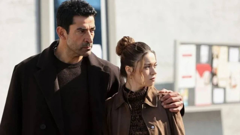 Afra Saraçoğlu diziden ayrıldı! Kenan İmirzalıoğlu ile yaş farkı gündem olmuştu - Resim : 3