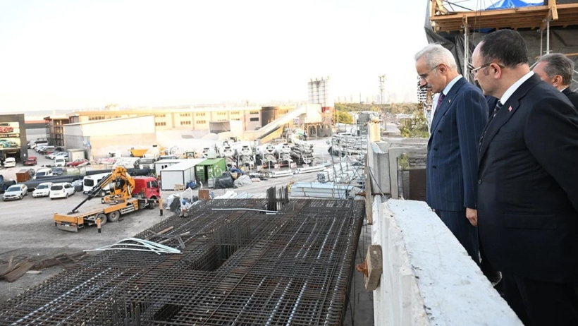Bakan Uraloğlu pistteki çalışmaların son durumunu inceledi