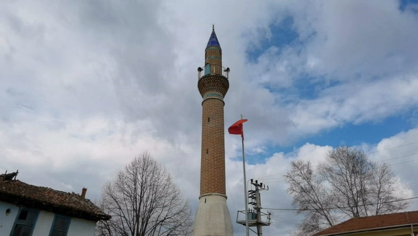 Minare var ama cami yok: Mahallenin sembolü oldu - Resim : 2