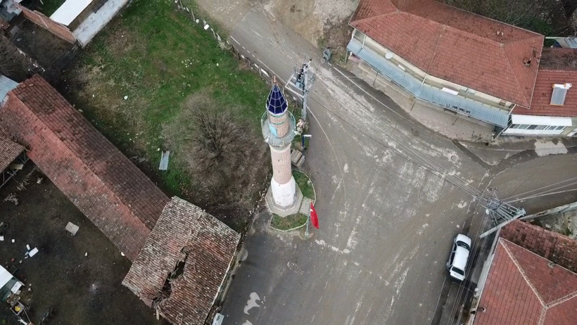 Minare var ama cami yok: Mahallenin sembolü oldu - Resim : 3