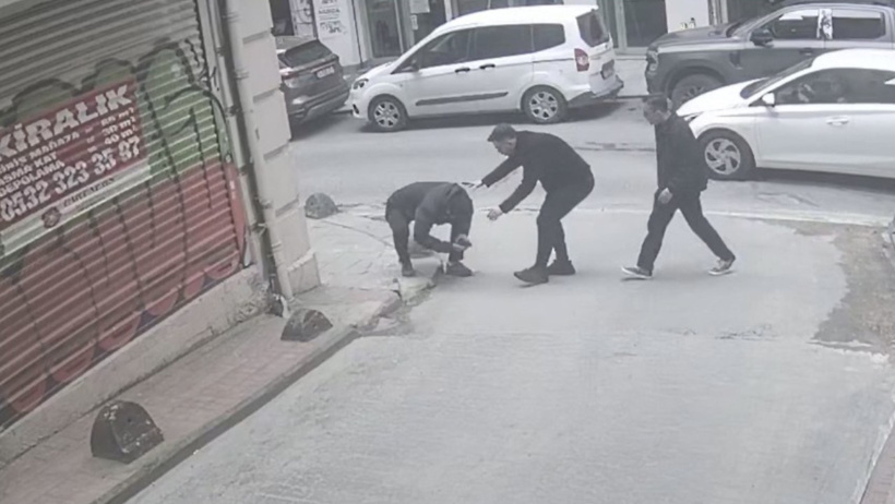Kaza mı ihmal mi? Kaldırımda yürürken başına cam düştü! 7 dikiş atıldı - Resim : 2