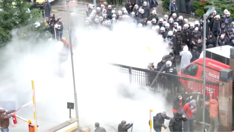 Kılıçdaroğlu polis baskınından rahatsız olmuş: Dilekçeyi kendisi vermişti - Resim : 2