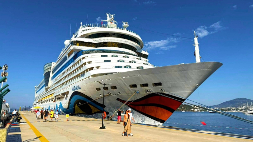500 bin yerli turist yetmedi: Bir tur da kruvaziyerle yurt dışından geldi - Resim : 1