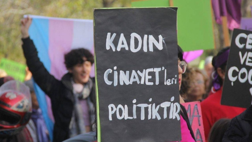 Eşini otobüs durağında öldürmüştü: Cinayetten önce iş yerine cenaze çelengi göndermiş! - Resim : 4