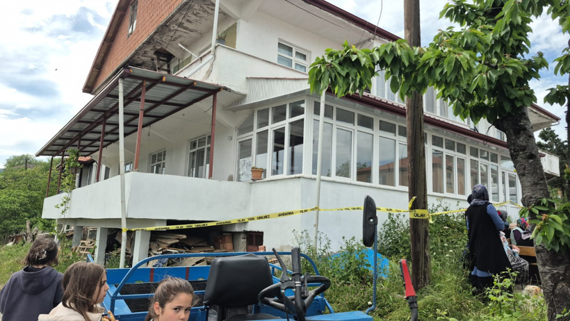 Evinde bıçaklanmış halde ölü bulundu: Kız arkadaşı gözaltına alındı - Resim : 4