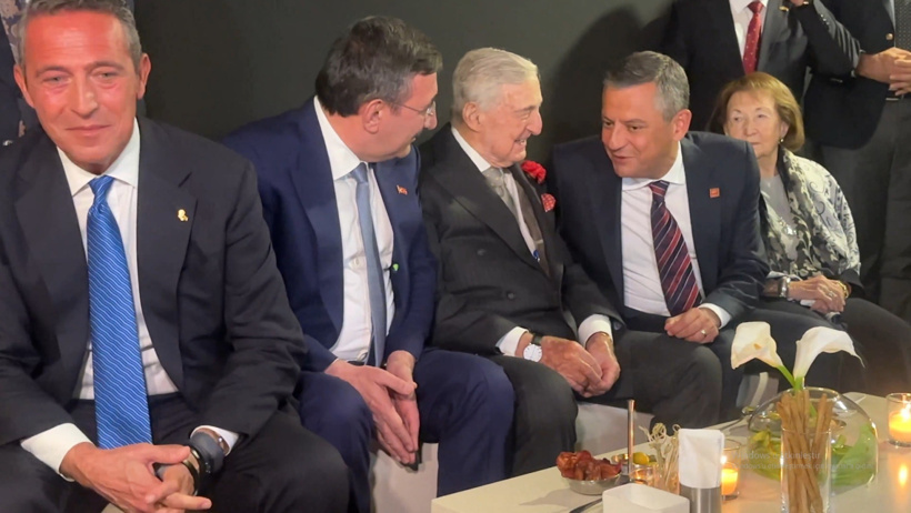 Özgür Özel ve Devlet Bahçeli bir arada! Koç Holding'in 100. Yıl Töreni'nde dikkat çeken kareler - Resim : 3