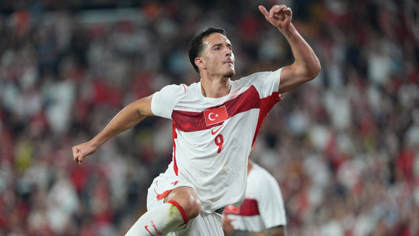 Milli futbolcu rest çekti: Galatasaray'dan başka takıma gitmem - Resim : 1