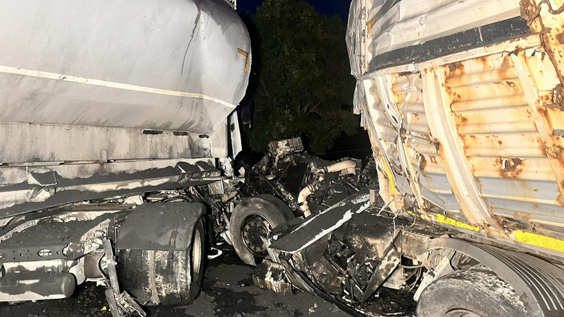 Manisa'da feci kaza! İki TIR çarpıştı, kupa araçtan ayrıldı: 2 yaralı - Resim : 3