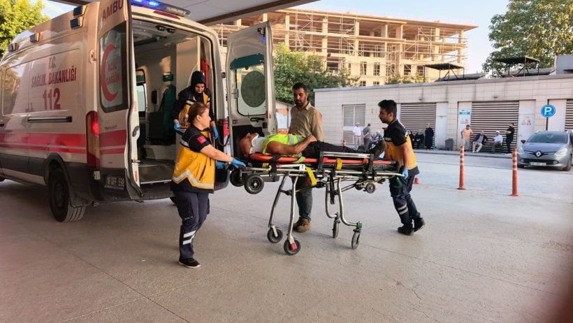 Yüksekten düşen inşaat işçisi yaralandı - Resim : 2
