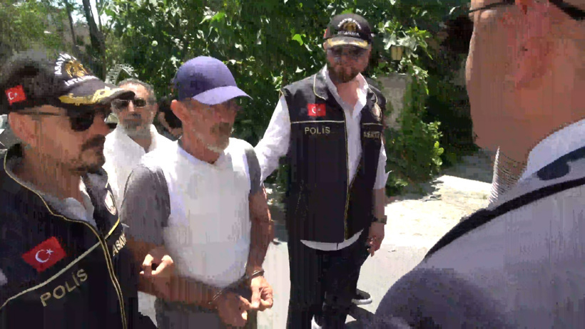Mezdeke dansçısı Aynur Kanbur'un katili olay yerinde cinayeti anlattı! 'Paketiniz var' deyip kapıyı çaldım - Resim : 2