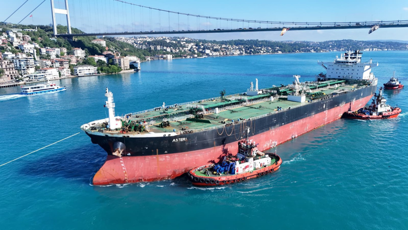 İstanbul Boğazı transit gemi geçişine kapatıldı - Resim : 2