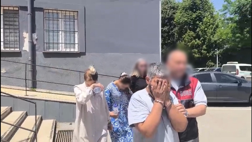 Evden 1,8 milyon TL'lik çelik kasa çaldılar: 3 hırsız tutuklandı - Resim : 2