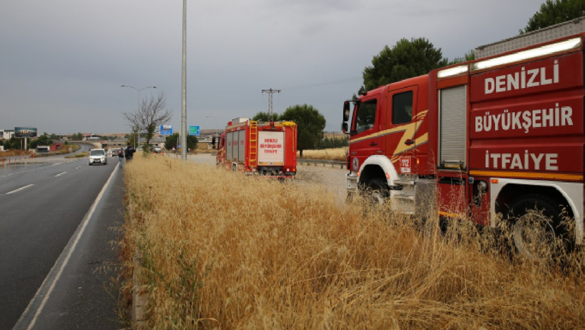 Manisa ve Denizli'yi sağanak vurdu! Hem yol kapandı hem tarım arazileri sular altında kaldı - Resim : 4