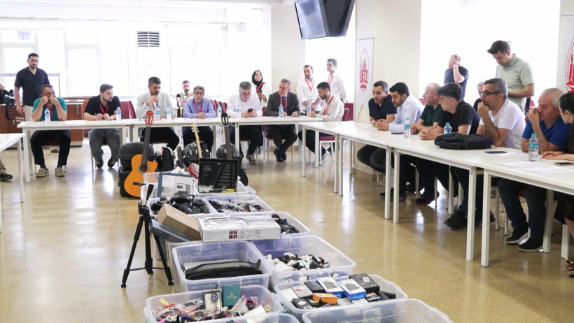 İstanbullu 1 yılda 120 bin eşya unuttu: İETT ihalesinde 1.3 milyon liralık satış - Resim : 1