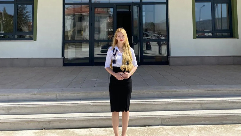 Erdoğan imzasıyla ışık hızında terfi! 'Cindy bebek kaymakam' vali yardımcısı oldu - Resim : 1