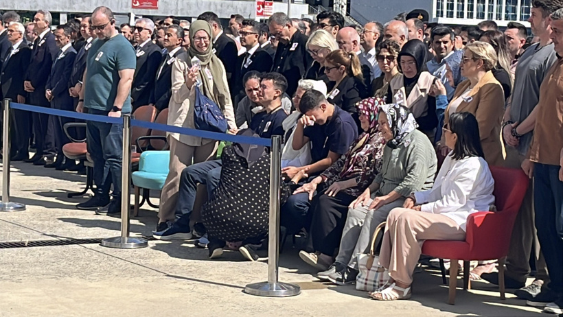 Duruşma sırasında ölen savcı için veda töreni... Ailesi gözyaşlarına boğuldu - Resim : 8