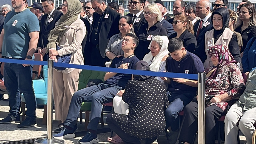 Duruşma sırasında ölen savcı için veda töreni... Ailesi gözyaşlarına boğuldu - Resim : 9