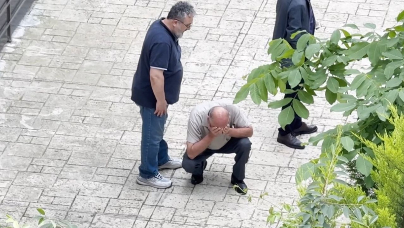 Site sakinleri fark etti! Boşanan genç çift bahçede ölü bulundu - Resim : 2