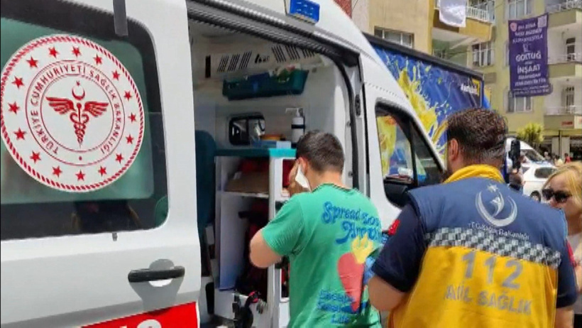 Güngören'de korkutan doğalgaz patlaması: 3 işçi hastaneye kaldırıldı - Resim : 1