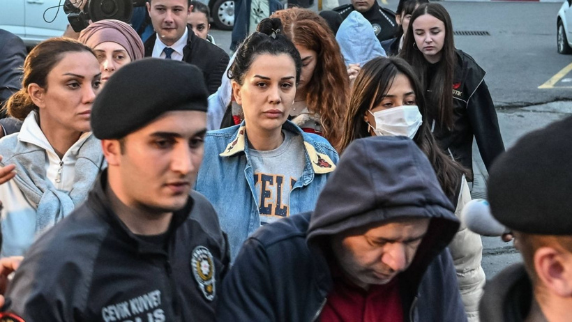 Sosyal medya fenomeni Dilan Polat hastaneye kaldırıldı: Tedavi süreci ciddi, ziyaretçi yasak - Resim : 2