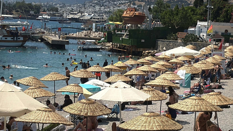 Bodrum’da yaz alarmı! Sahiller doldu taştı - Resim : 3
