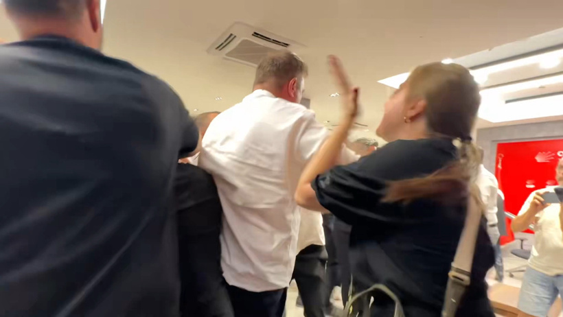 Butlanın atadığı İzmirli başkanın kadına şiddeti kamerada! Darp raporu alındı şikayet edilecek - Resim : 5