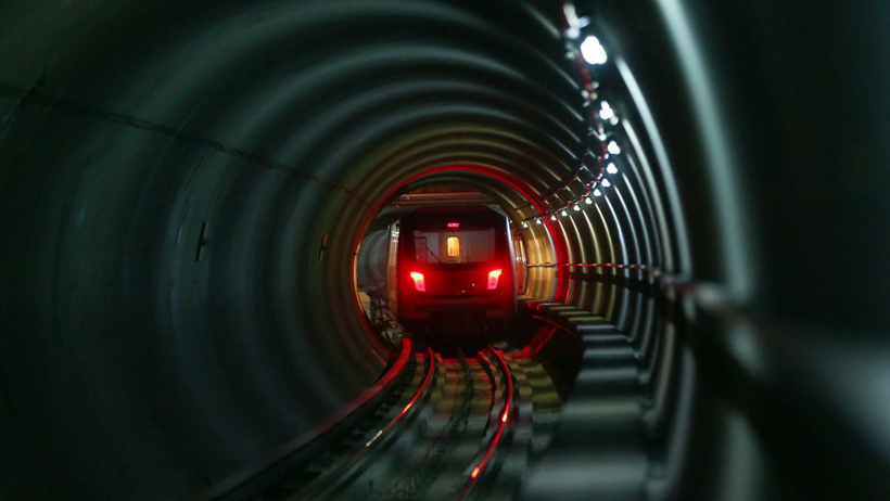 İYİ Parti'nin mitingi öncesi valilik metro durağını kapattı - Resim : 1