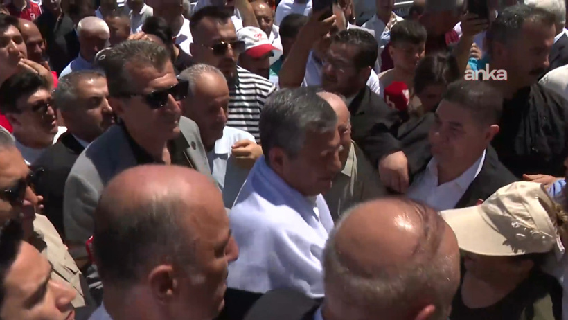 Son dakika | Özgür Özel Gaziantep'e gelir gelmez mesajını verdi: CHP'yi atanmışlar değil seçilmişler yönetmeli - Resim : 1