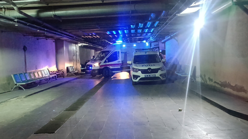 Evinin önünde bekleyen genç başından vuruldu! - Resim : 4