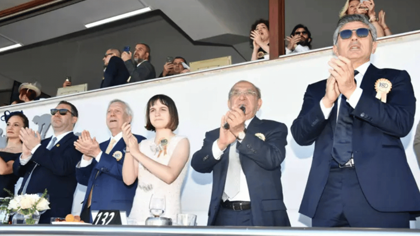 Veli Efendi'de bir emekli maaşı yediler - Resim : 5