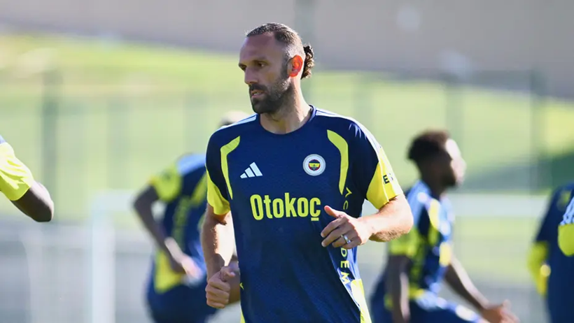 Fenerbahçe'de sakatlık depremi: Sahalardan uzak kalacağı süre belli oldu - Resim : 1