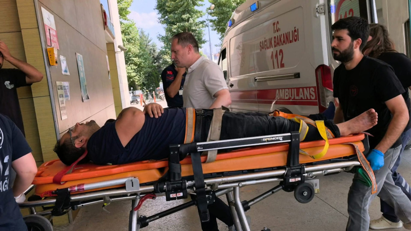 İş güvenliği tartışmaları sürerken Bursa'da ayağı asansöre sıkışan işçi yaralandı! - Resim : 1